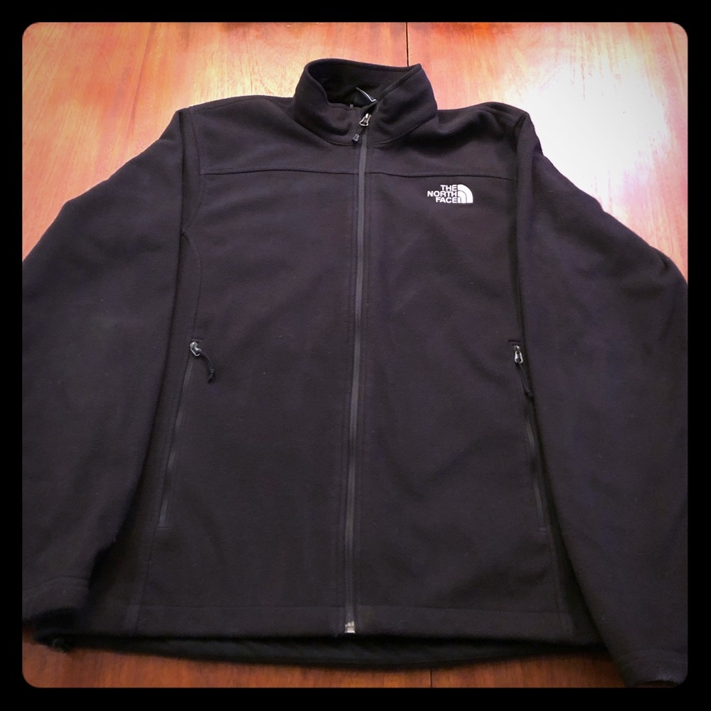 Men’s fleece North Face jacket